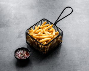 patatas fritas en freidora de aire